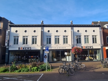 voorkantwinkel31697641812